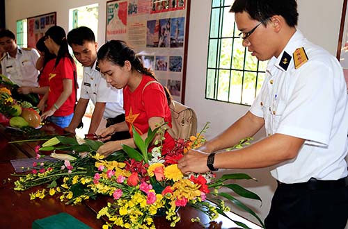 Lan tỏa tình yêu biển đảo