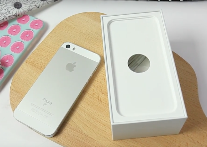 Xuất hiện iPhone SE hàng demo giá 9 triệu đồng tại Việt Nam