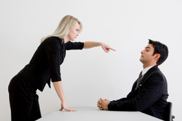 Khổ vì vợ tôi là sếp