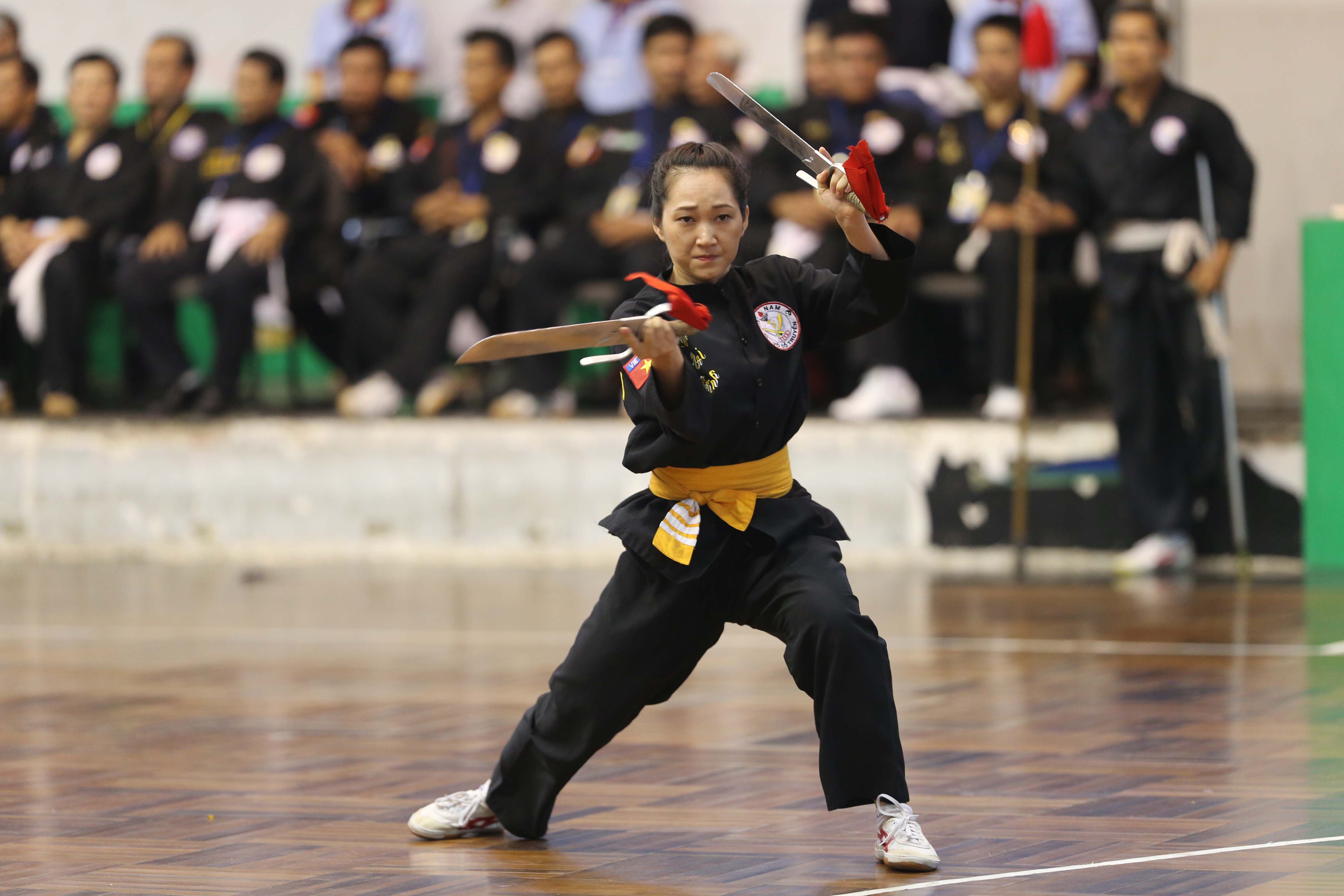 B&agrave;i song dao truyền thống