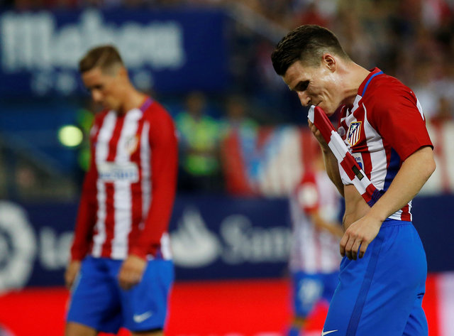 Ghi bàn phút 93, Atletico vẫn bị tân binh Alaves cầm hòa