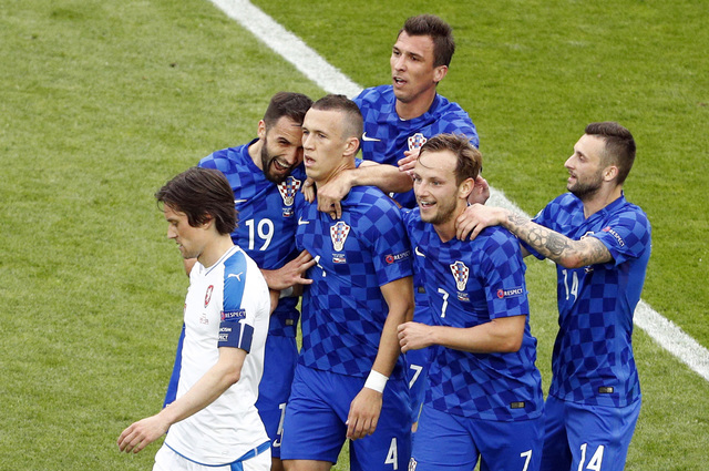 Croatia chia điểm đáng tiếc với CH Czech