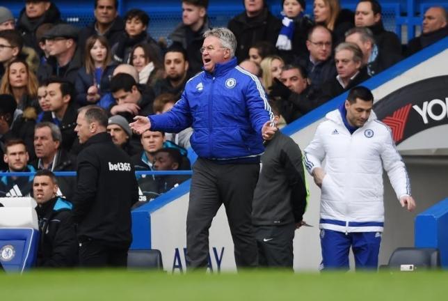 Hiddink: Không cần bào chữa nữa, Hazard phải chứng minh!