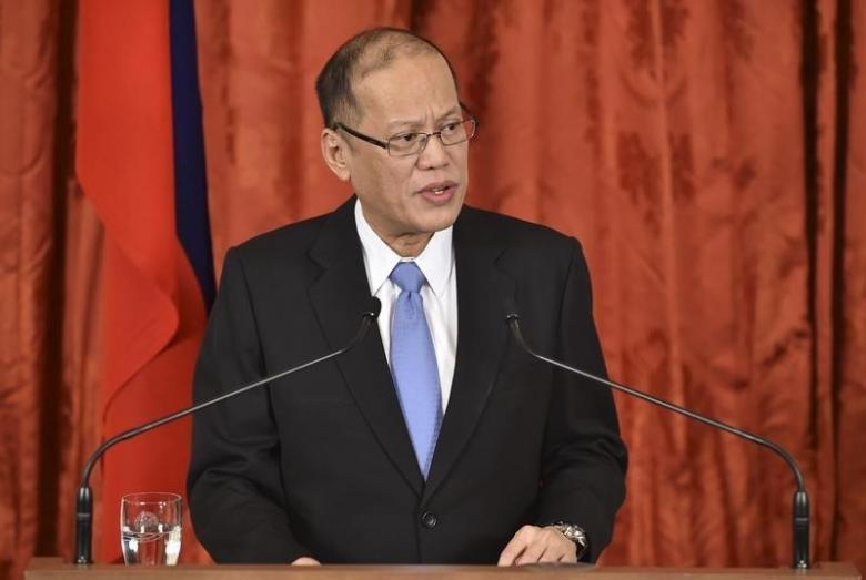 Người tiền nhiệm hết "nhịn" nổi ông Duterte