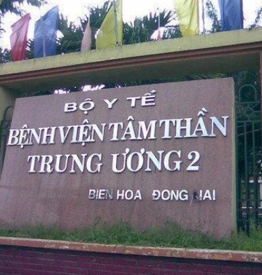 Em bị tâm thần đâm chết anh ruột