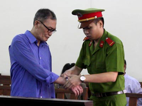 Tán gia bại sản vì giấy tờ giả