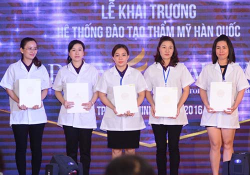 Khai trương hệ thống đào tạo thẩm mỹ Hàn Quốc