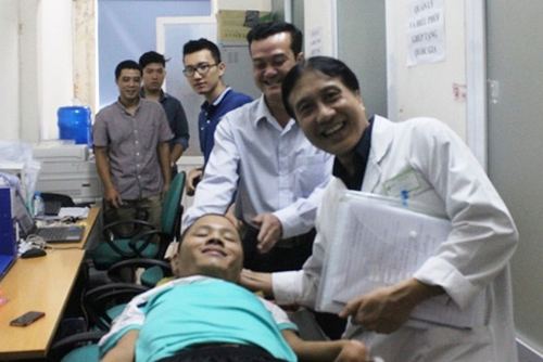 Nam thanh niên muốn được ghép đầu vào thân người khác