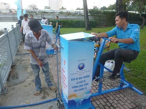Tập thể dục kết hợp lọc nước