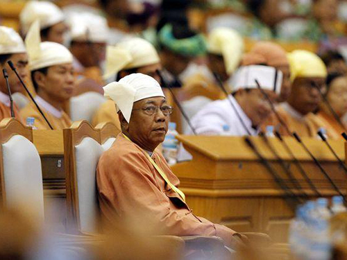 Myanmar giảm 15 ghế bộ trưởng