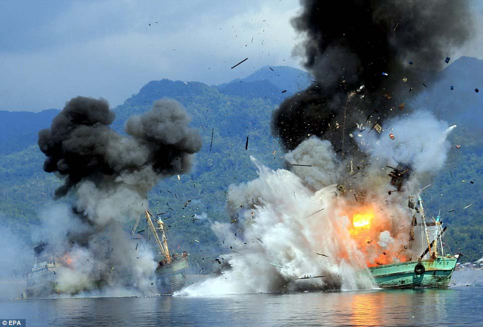 Ngư dân Indonesia lo tàu cá Trung Quốc