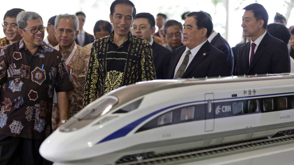 “Con đường tơ lụa” không thông