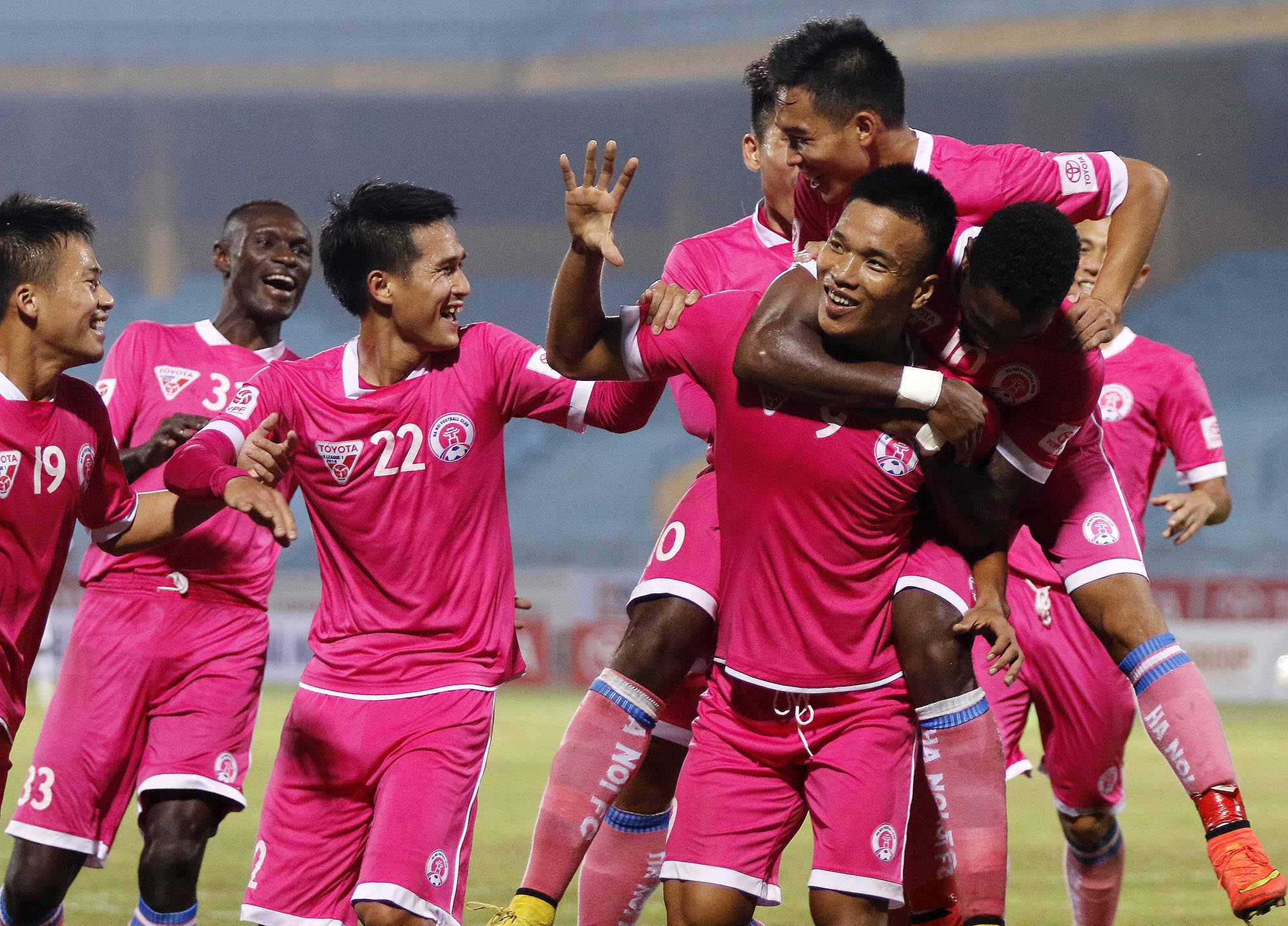 Sài Gòn FC bán cổ phần cho cổ động viên