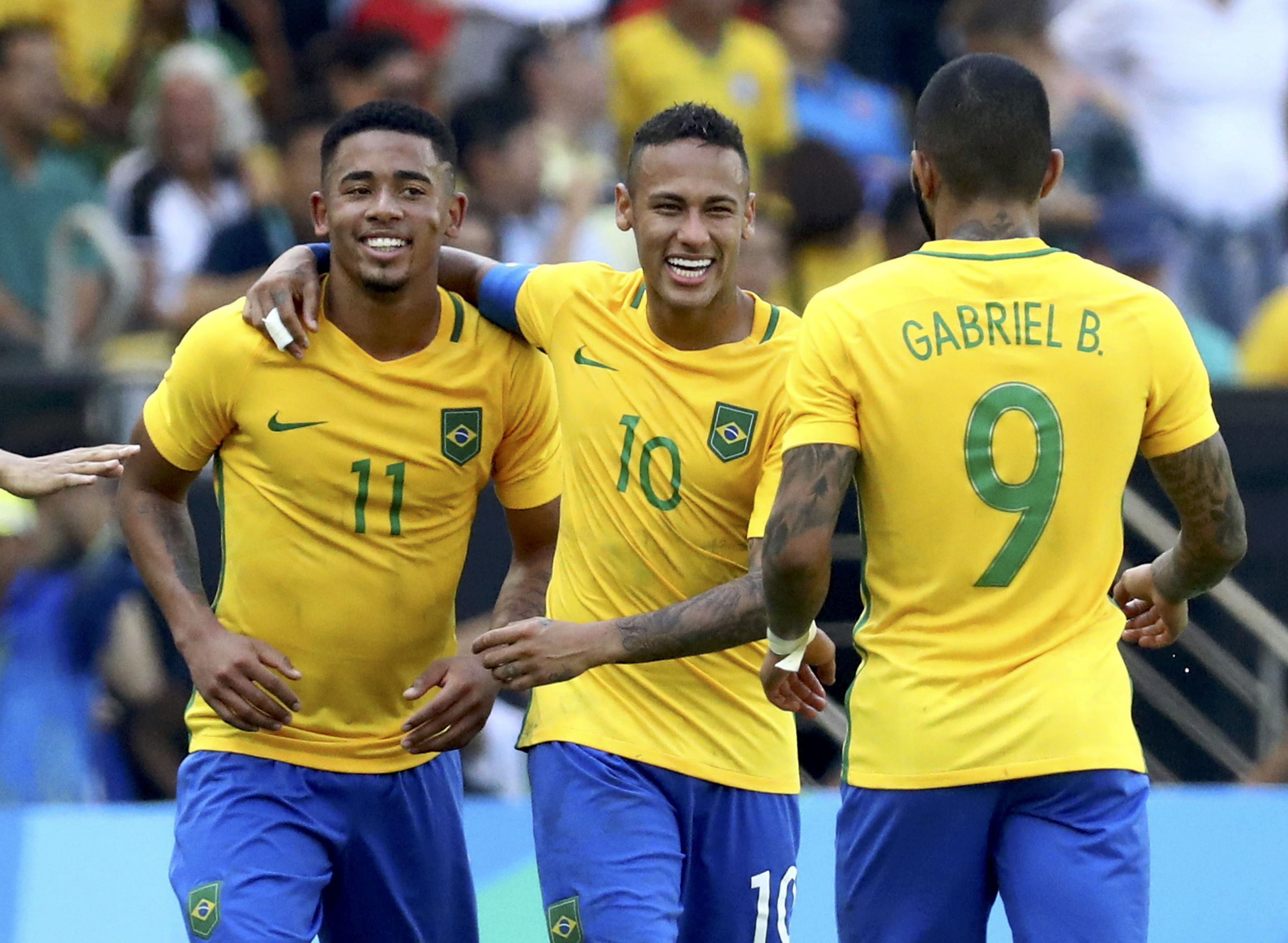 Brazil đòi nợ Đức