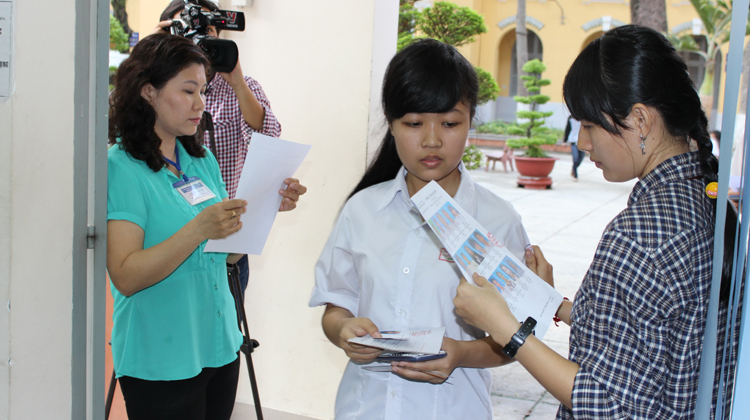 Bài thi của học sinh tỉnh Tây Ninh đưa về TP HCM chấm