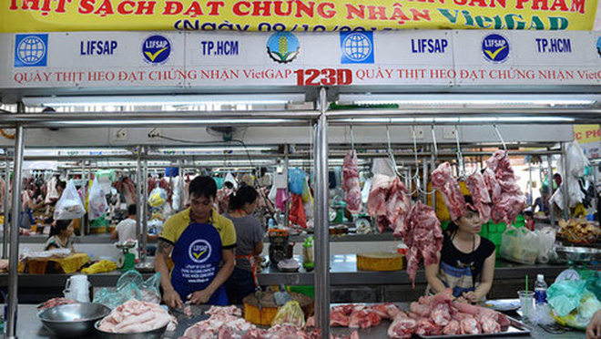 "Thịt mình đang ăn toàn... đôla"