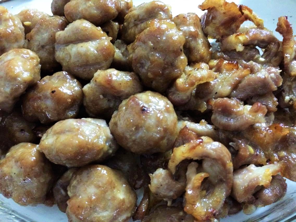
Thịt nướng ch&iacute;n v&agrave;ng, thơm lừng
