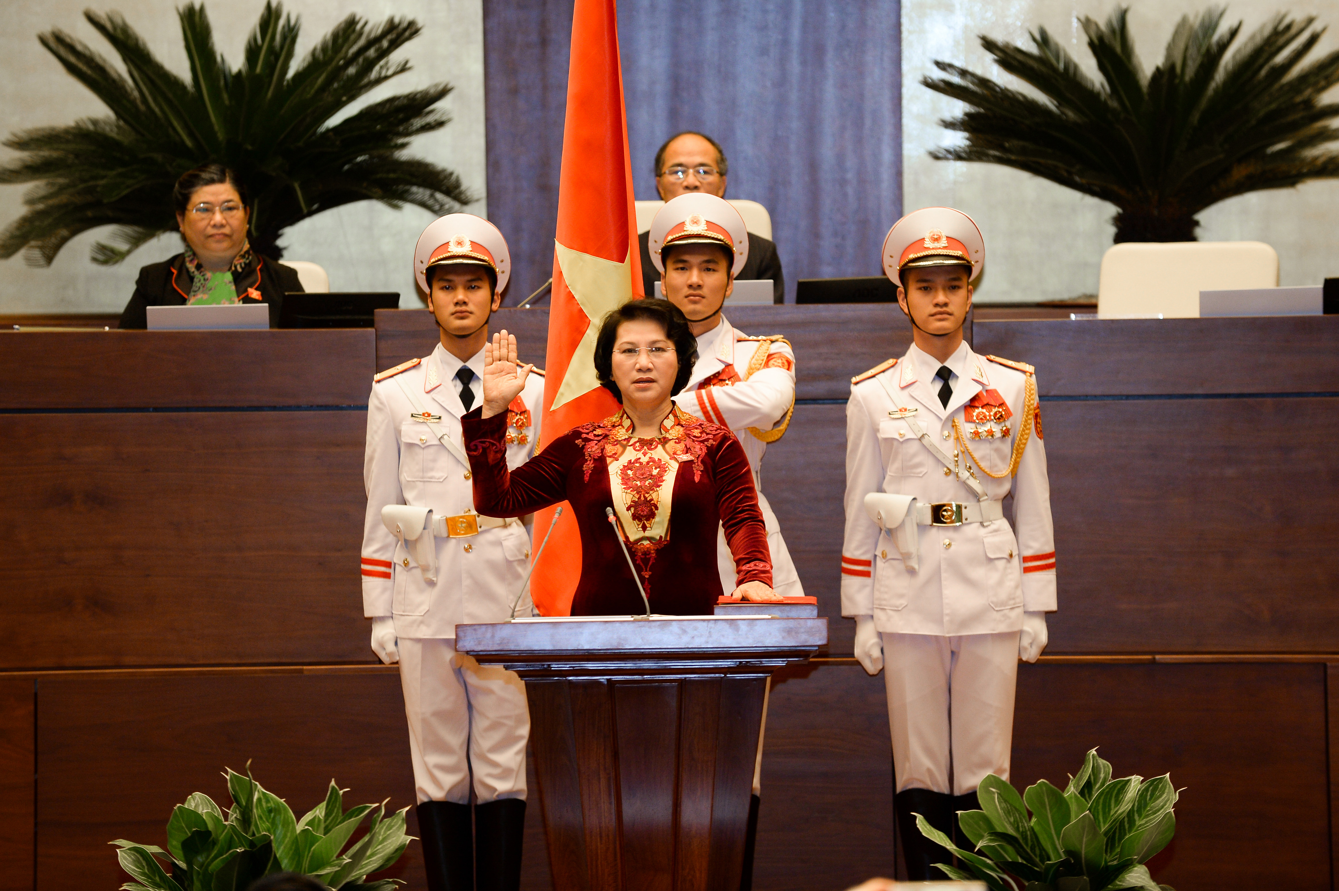 Nữ Chủ tịch Quốc hội tuyên thệ nhậm chức