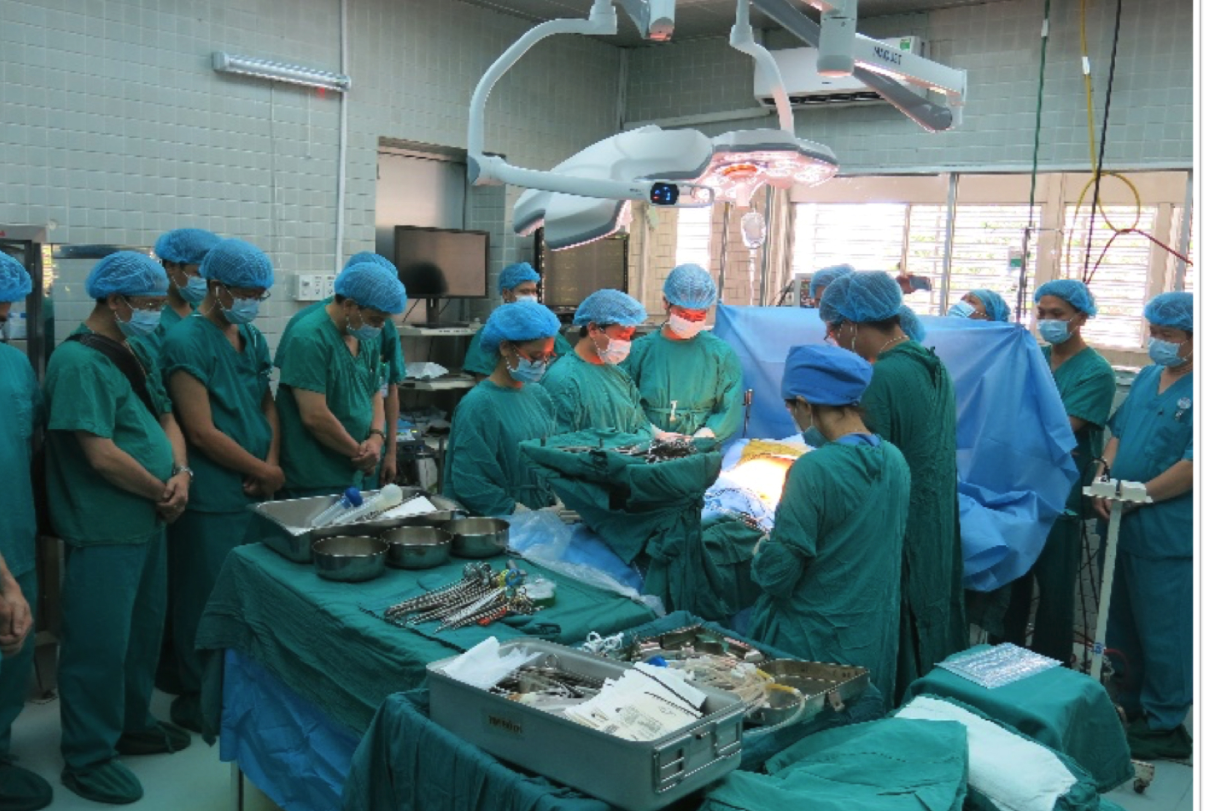 Kỳ tích ghép tạng xuyên Việt
