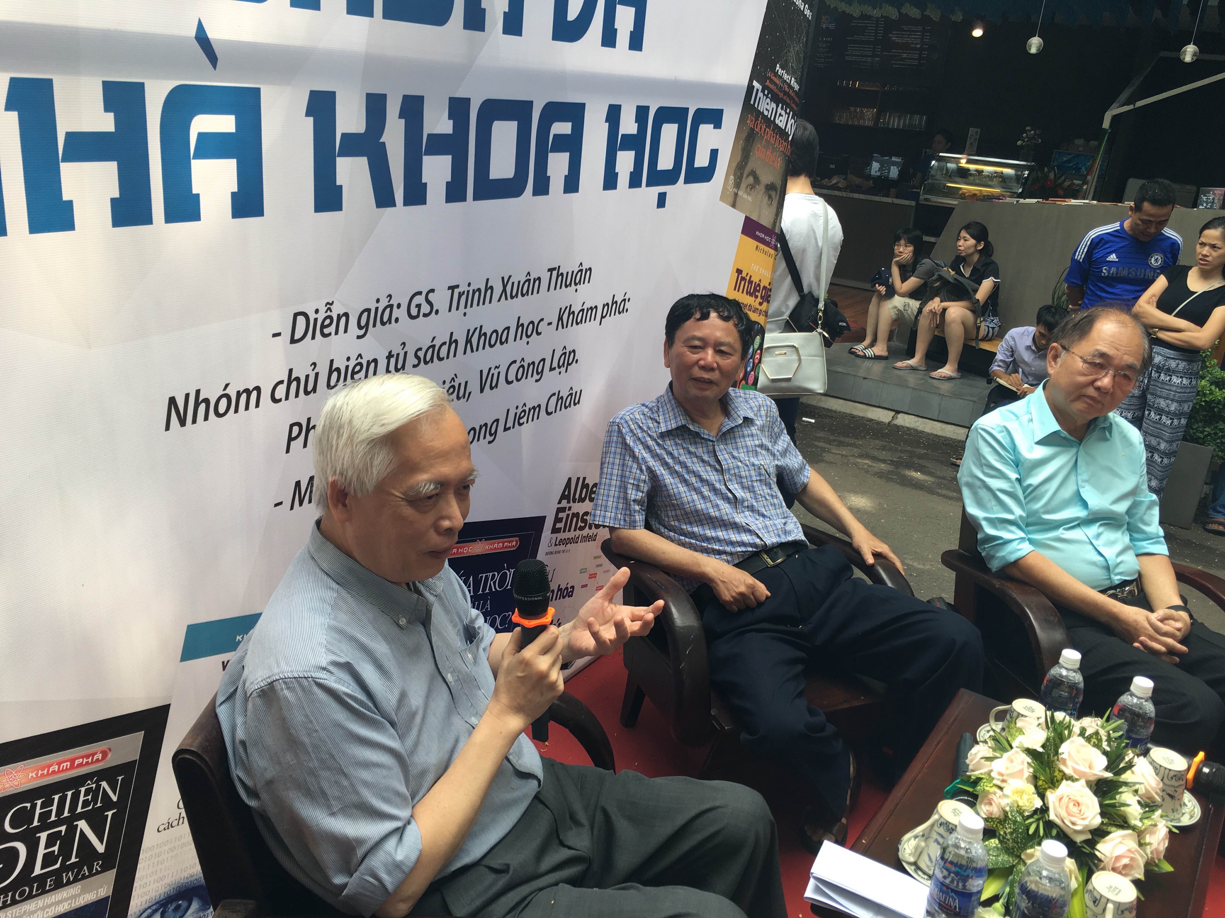 Buổi giao lưu thú vị với nhà thiên văn học Trịnh Xuân Thuận