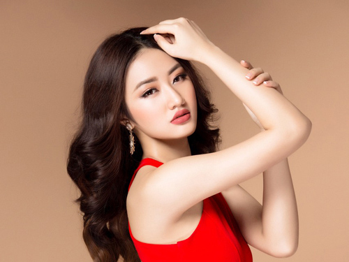 Vẻ đẹp nóng bỏng của hoa hậu bản sắc Việt