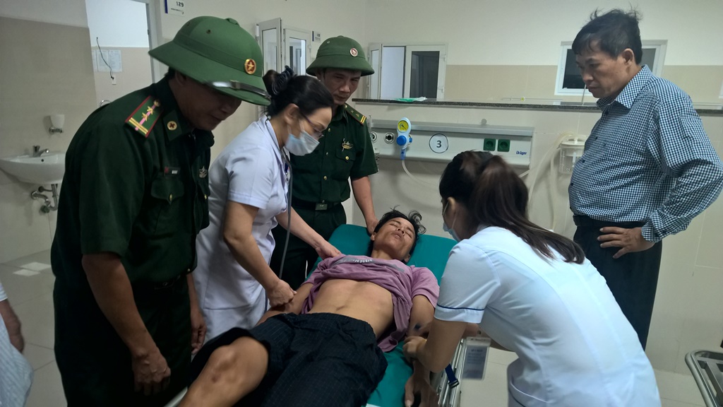 Bị trôi dạt trên biển 100 km, 4 thuyền viên may mắn được cứu sống