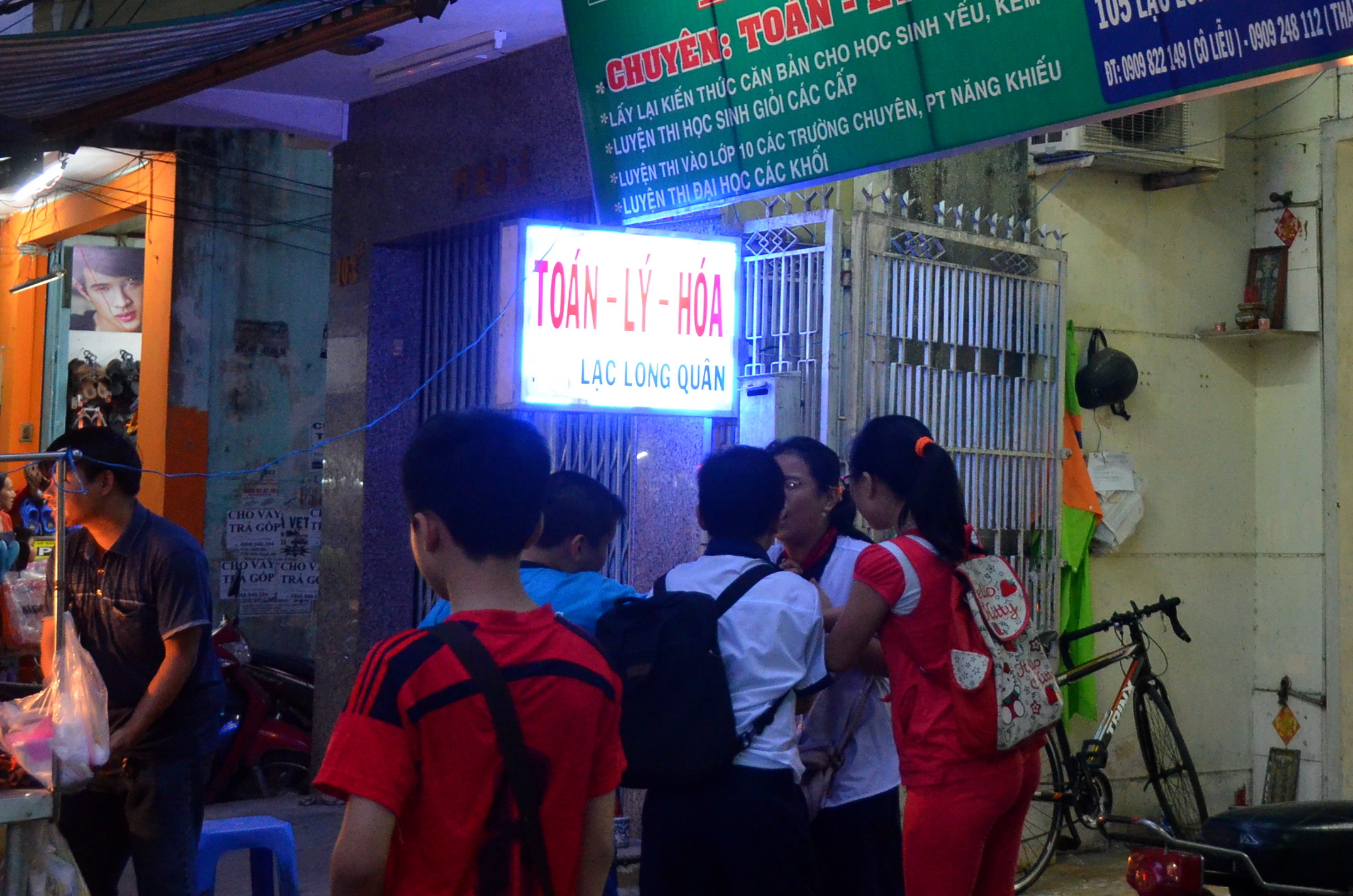 
Học sinh học th&ecirc;m tại một trung t&acirc;m tại TP HCM Ảnh: Tấn Thạnh
