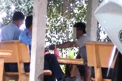 Thanh tra giao thông nhận tiền nhà xe?
