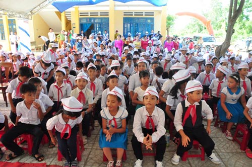 Khánh thành ngôi trường từ Quỹ Tấm lòng vàng Người Lao Động