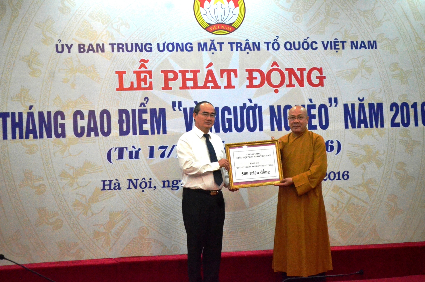 Phát động tháng cao điểm “Vì người nghèo”