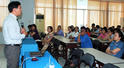 Tuyên truyền sức khỏe sinh sản cho CNVC-LĐ