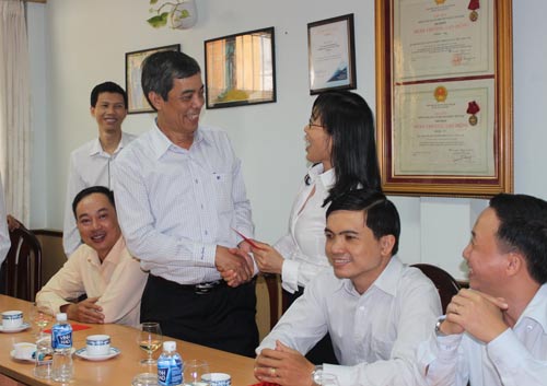 Lãnh đạo LĐLĐ TP HCM thăm các đơn vị trực thuộc