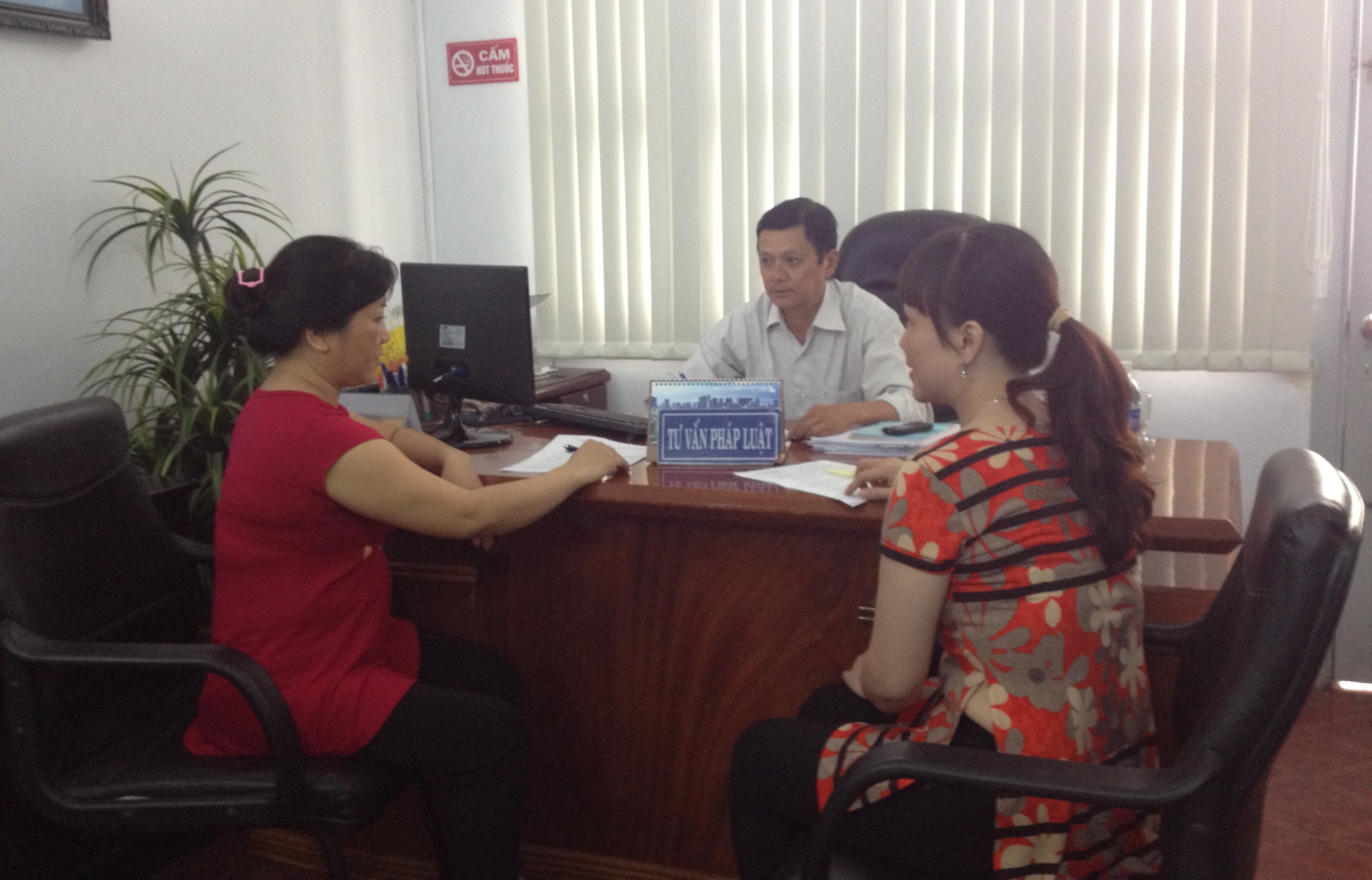 Tư vấn pháp luật lao động cho hơn 8.000 CNVC-LĐ