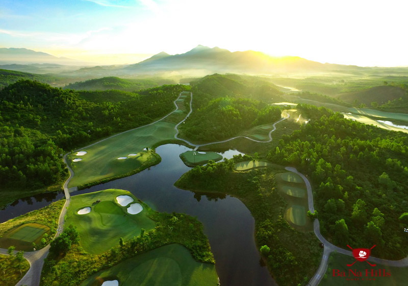 Toàn cảnh sân Golf Bà Nà