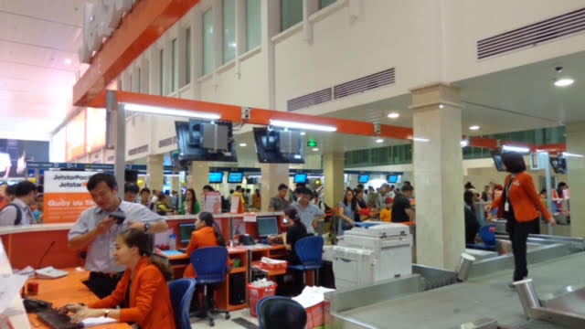 Sân bay Tân Sơn Nhất "thoát nạn" ùn tắc ngày Tết