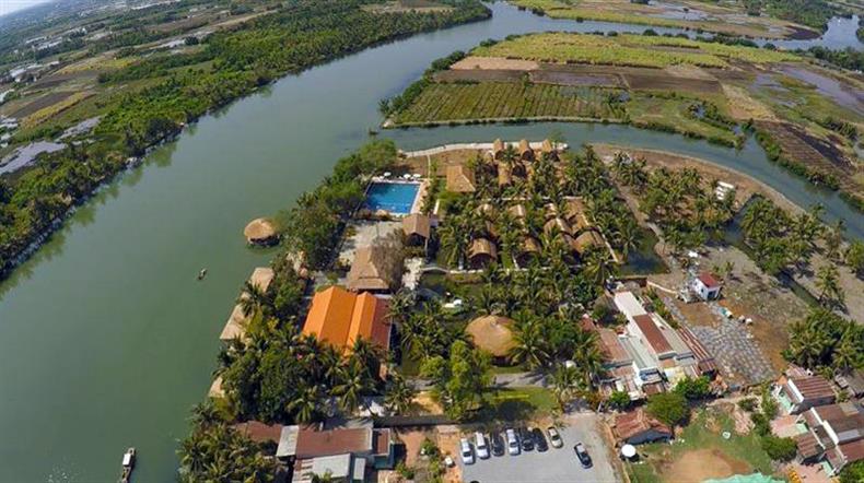Làng Du lịch sinh thái Tre Việt thu hút khách du lịch