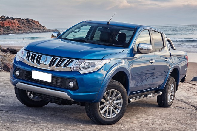 
Mitsubishi Triton c&oacute; ưu điểm gi&aacute; rẻ. Ảnh: Mitsubishi.
