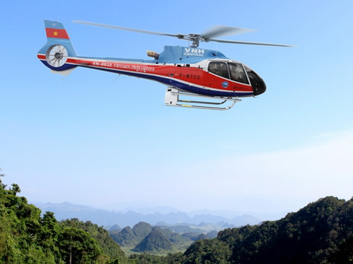 Máy bay trực thăng EC130 T2 mang số hiệu VN 8632 của Tổng công ty trực thăng Việt Nam - Ảnh tư liệu của Tổng công ty trực thăng Việt Nam