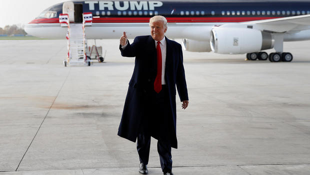 Ông Trump bị "bịt miệng" trên mạng xã hội