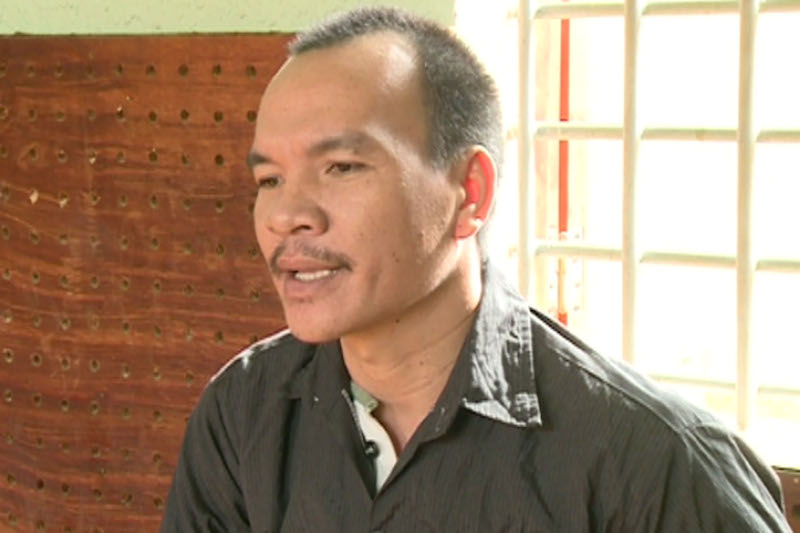 Lấy tiền làm ăn chung mang đi đánh bạc rồi báo bị cướp