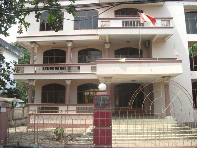 Khó thu hồi trụ sở bỏ không