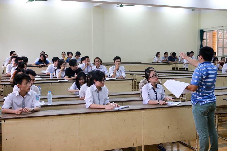 Thứ trưởng Bộ GD-ĐT “mách” thí sinh cách dễ trúng tuyển ĐH