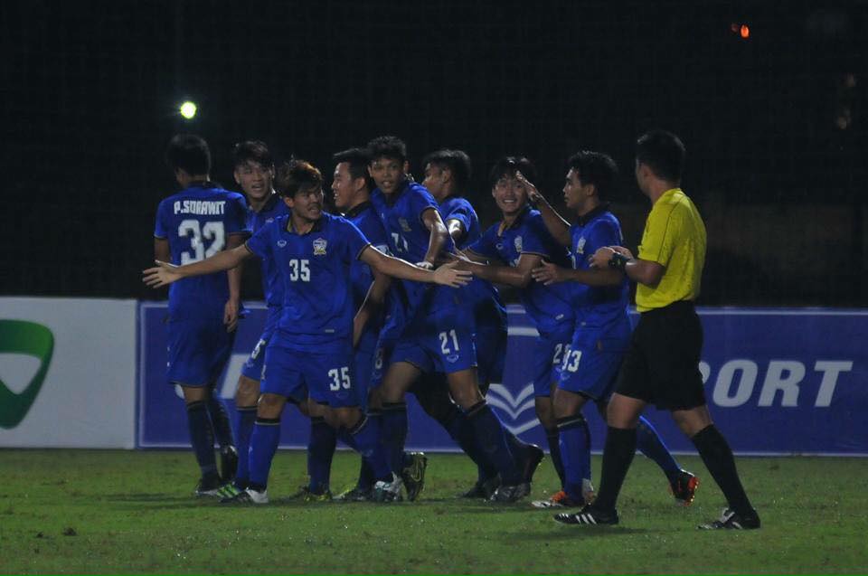 Bắt chước tuyển futsal, U19 Thái Lan lội ngược dòng khó tin