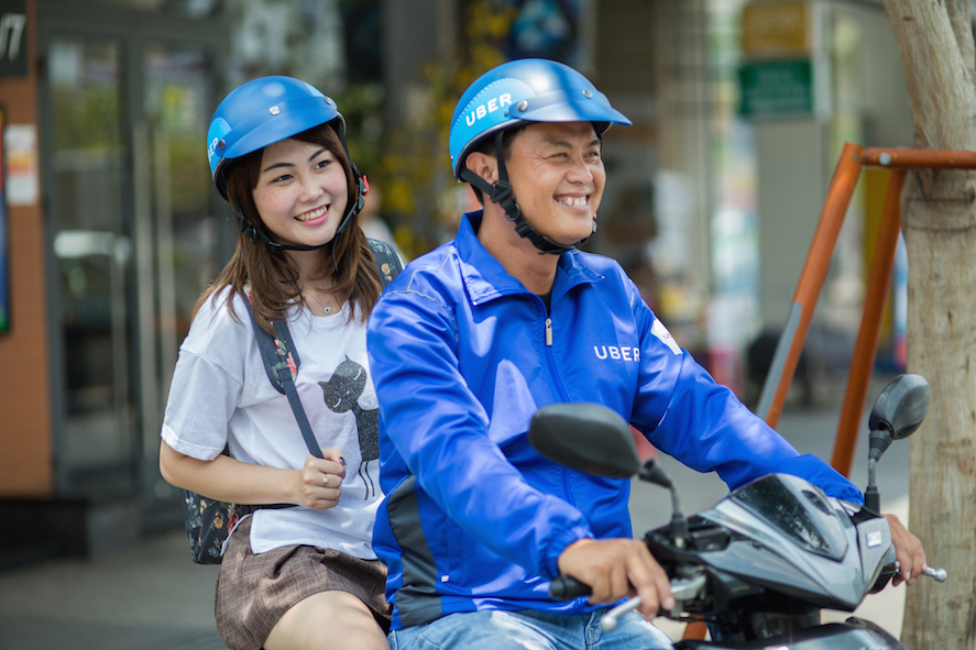 Uber ra mắt xe ôm giá 3.700 đồng/km