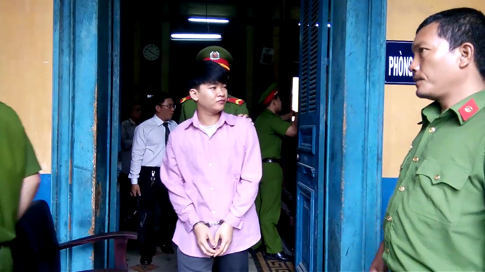 Huỳnh Thanh Nam sau phi&ecirc;n xử