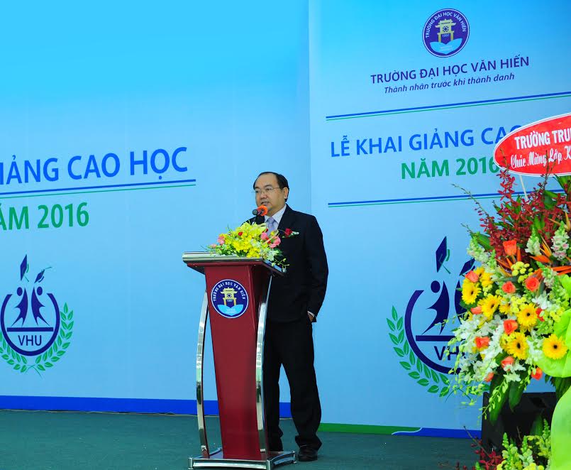 Trường ĐH Văn Hiến khai giảng cho 200 học viên cao học