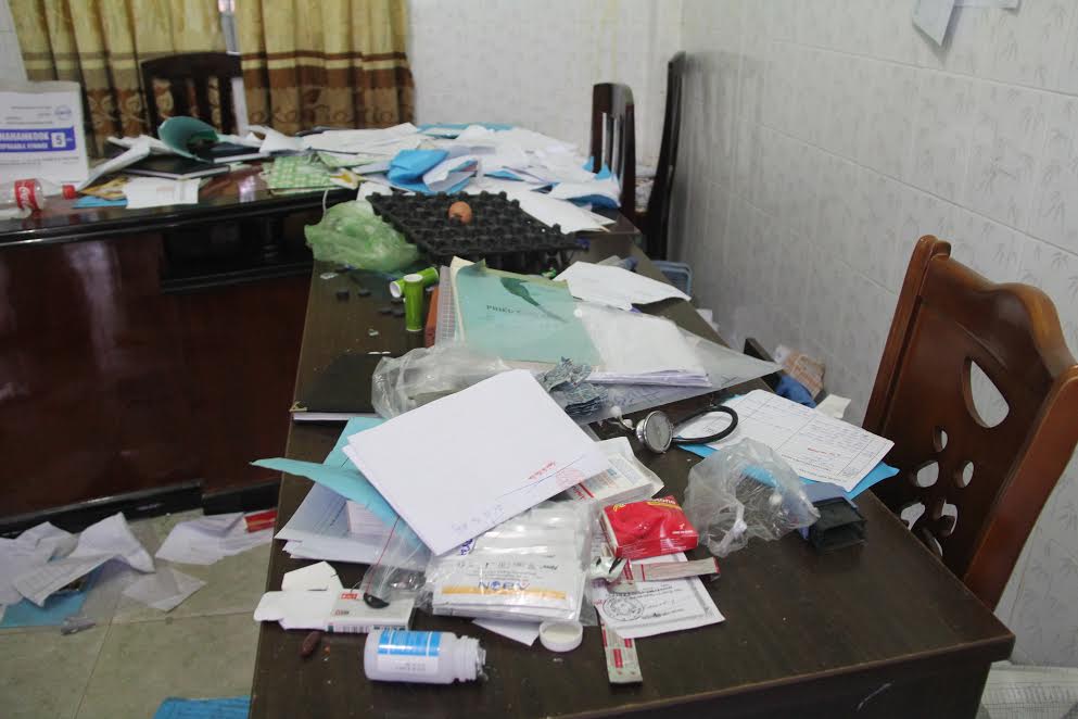 Đến chiều tối cùng ngày, nhiều học viên nổi loạn tiếp tục được đưa về trại. Trong trại, đồ đạc ở phòng hành chính bên cạnh cũng bị phá