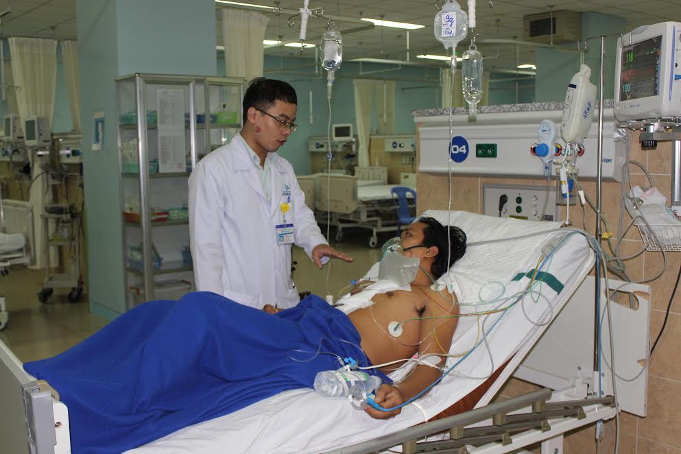 Đồng Nai: Cưa xương ức, cứu bảo vệ bị đâm thấu tim