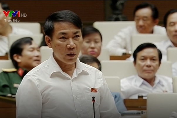 Thi trắc nghiệm: Ho 1 tiếng chọn phương án 1, ho 2 tiếng chọn phương án 2