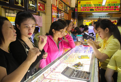 Giá vàng SJC vẫn tăng thấp